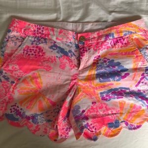 Lilly Pulitzer 5” Buttercup Shorts Size 8